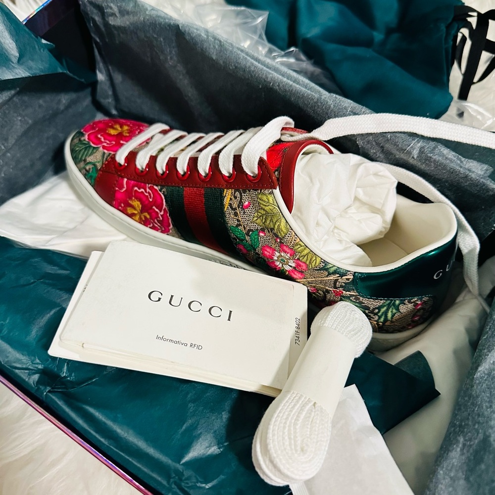 Brand new Gucci 36